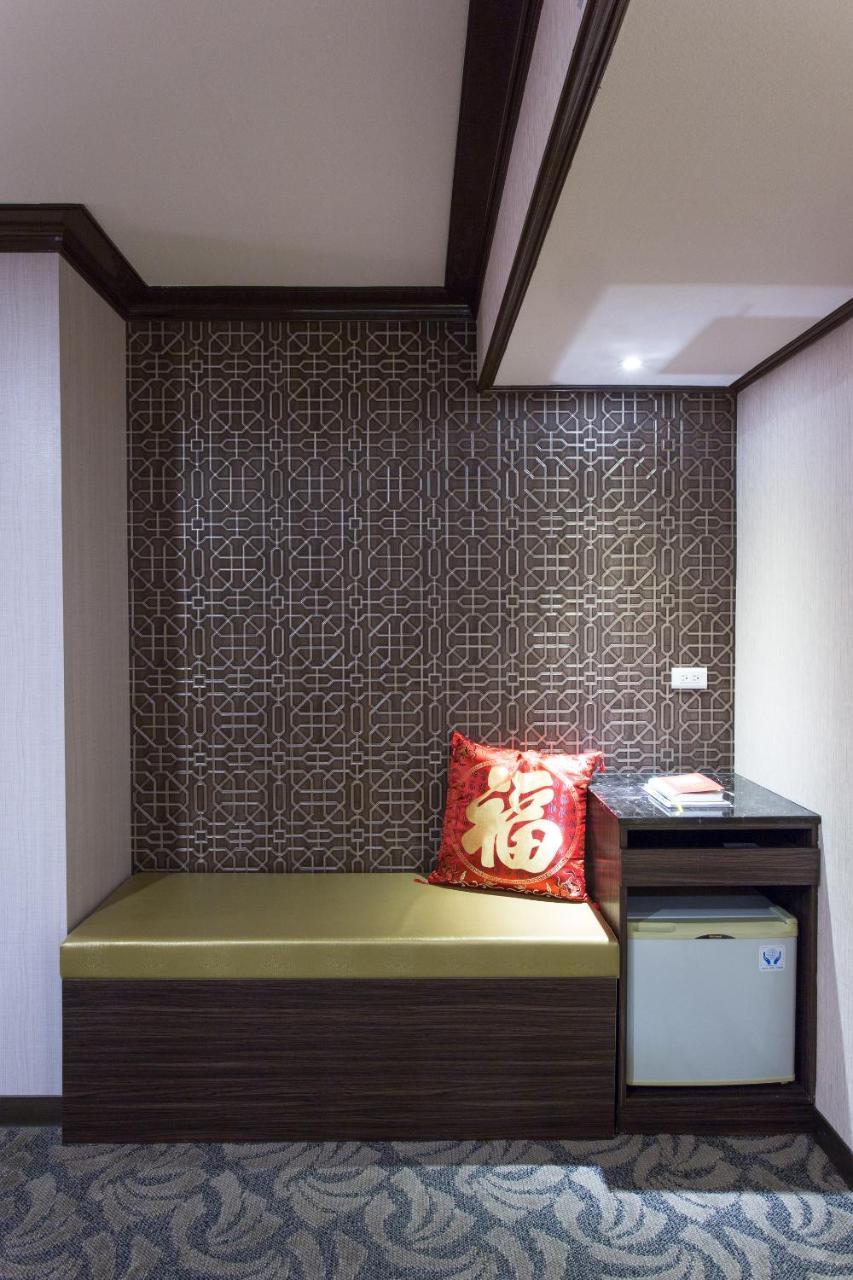 Monalisa Hotel 台南 エクステリア 写真